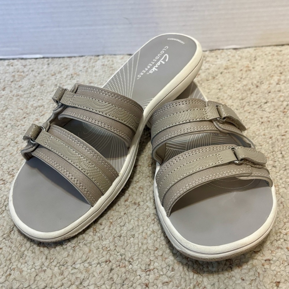 Clarks Women's Breeze Piper Taupe Size 8M Slip-on Sandals Slides Comfort